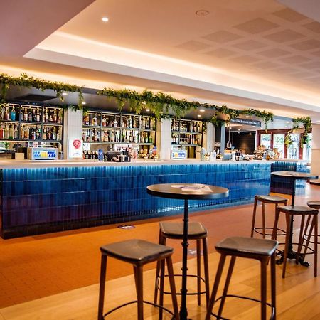 Bankstown Hotel Екстер'єр фото