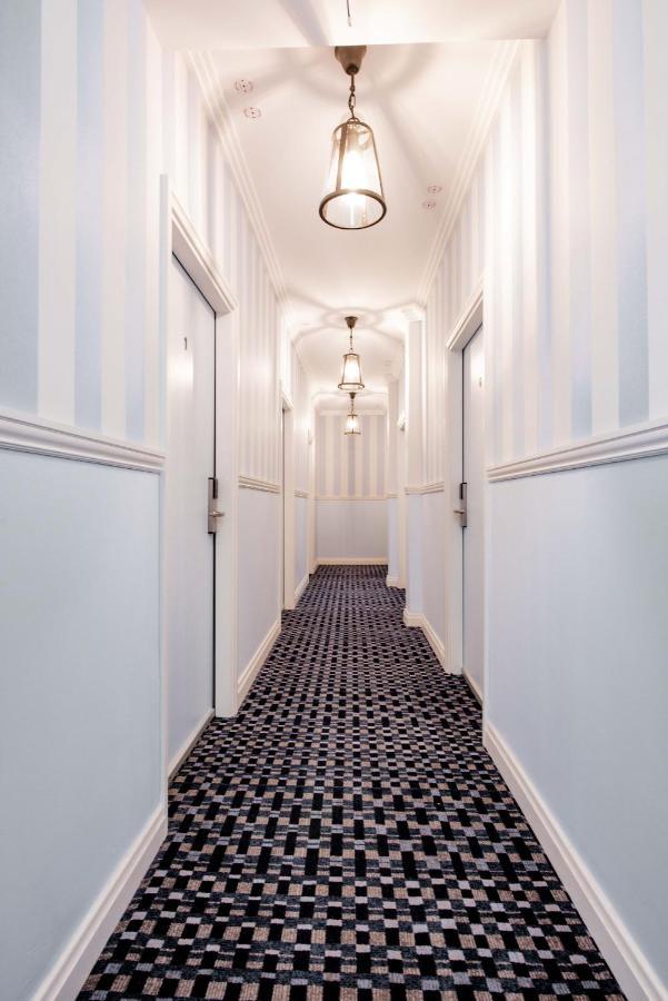 Bankstown Hotel Екстер'єр фото
