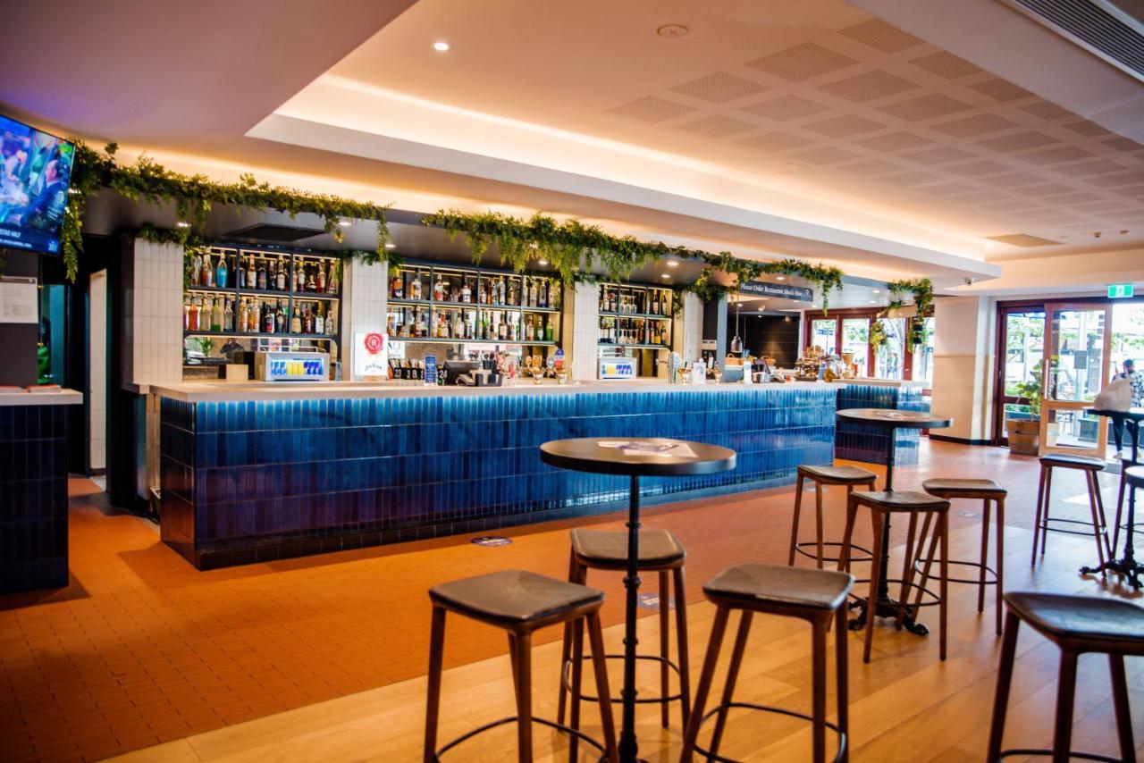 Bankstown Hotel Екстер'єр фото