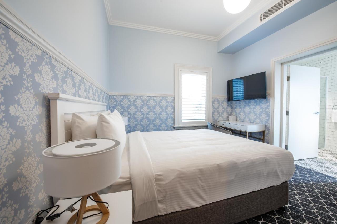 Bankstown Hotel Екстер'єр фото